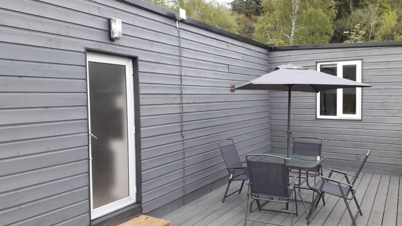 Отель The Cabins Kirikee Экстерьер фото